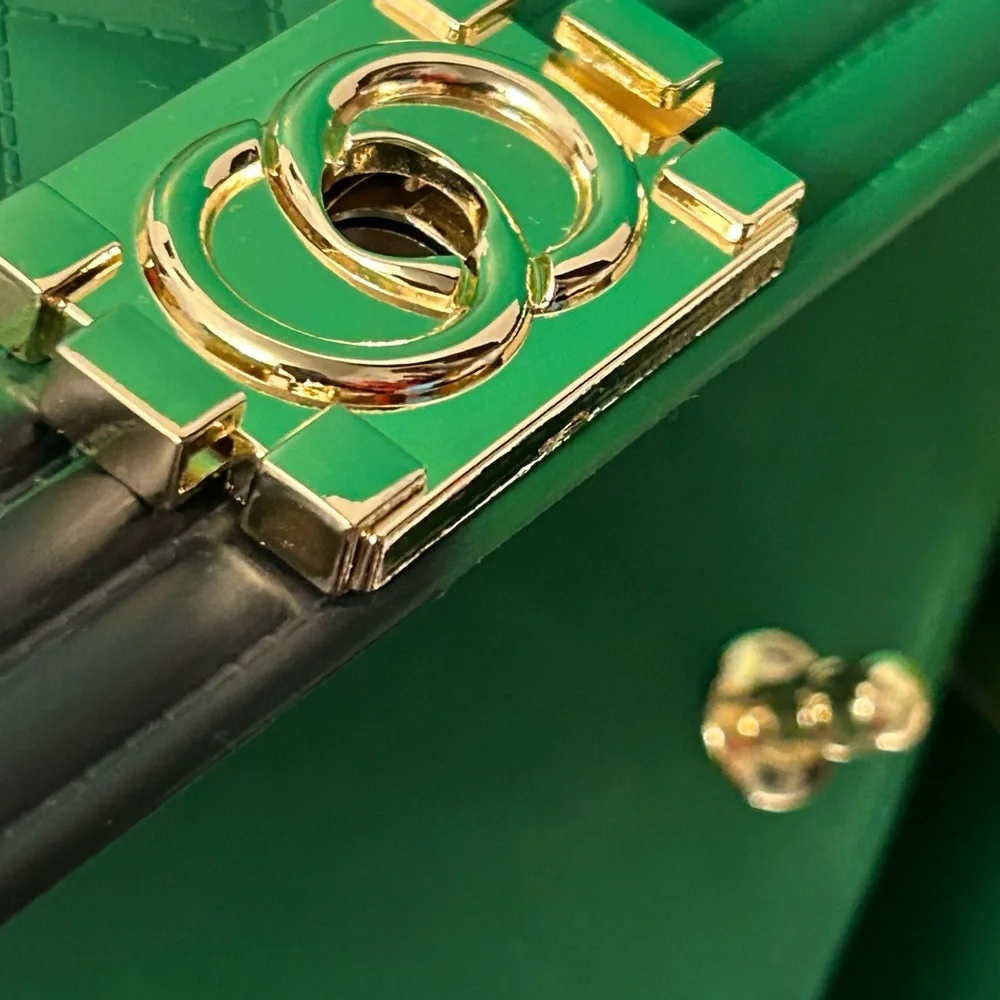 3 am USA Mix Tone Jelly Textured Crossbody Bag Approx. w/Charm 10 x 7 x 3.5 - Picture 16 of 17